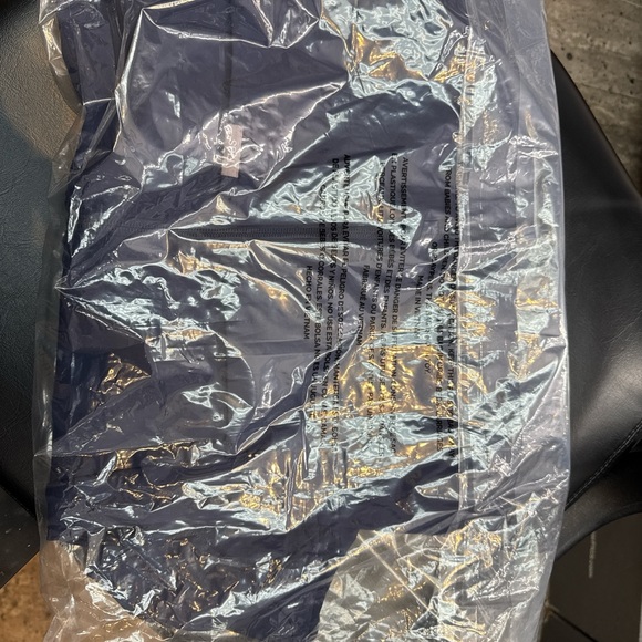 Figs Jacket - Picture 3 of 4